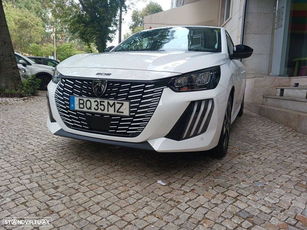 Peugeot 208 1.2 Hybrid Allure e-DCS6 - 5