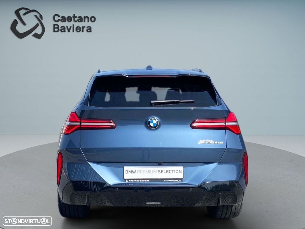 BMW X3 20 d xDrive Pack M Desportivo - 24
