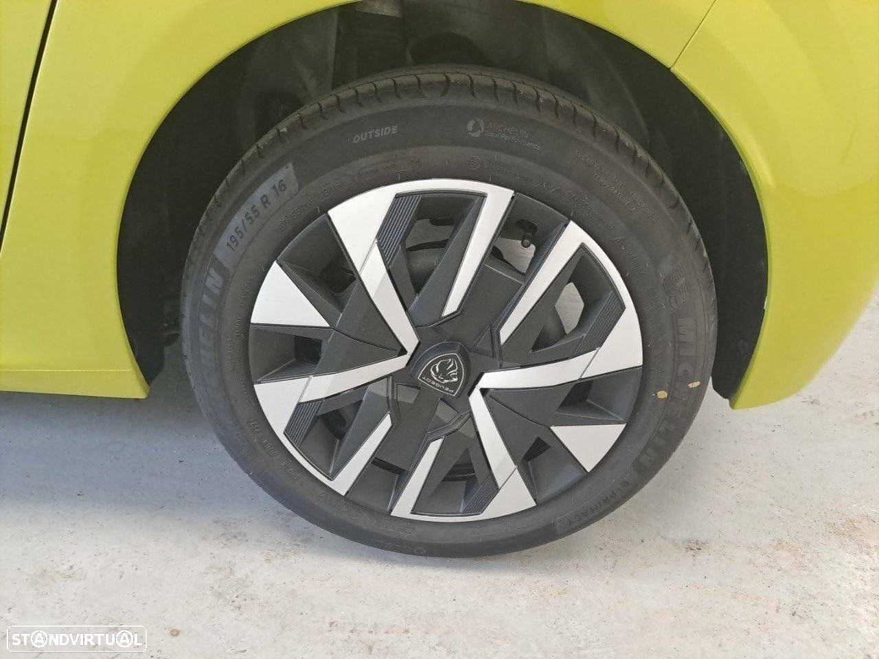 Peugeot 208 1.2 PureTech Active - 11