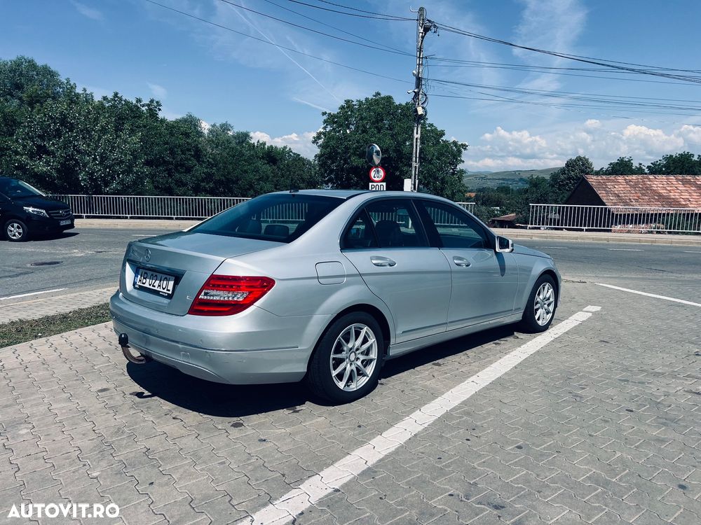 Mercedes-Benz C - 3
