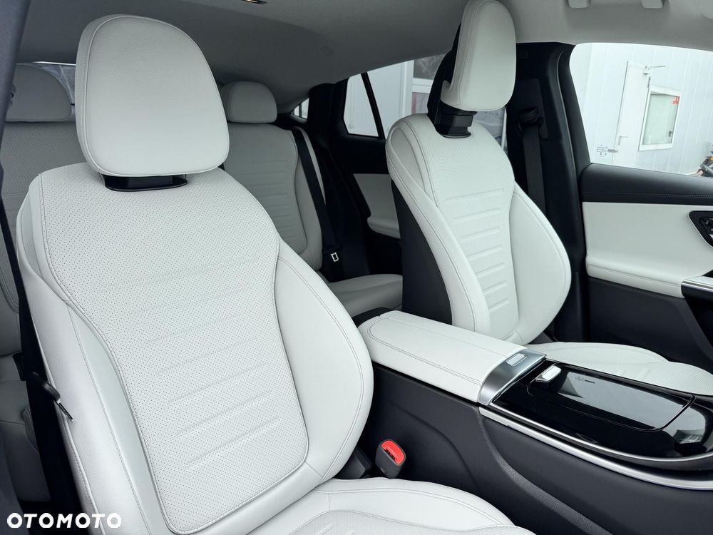 Mercedes-Benz GLC 200 d mHEV 4-Matic AMG Line - 13
