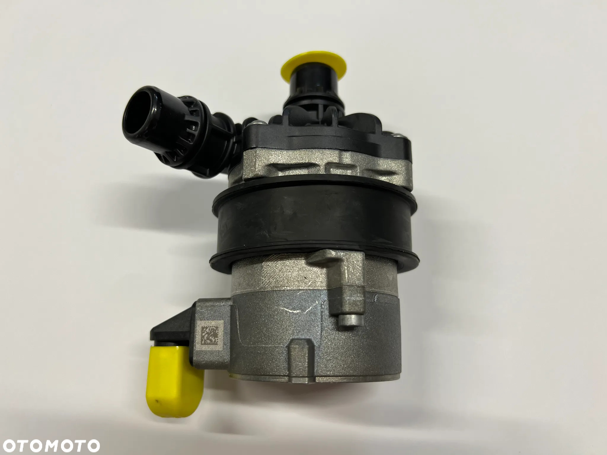 Mercedes E GLC pompka wody A0005003286 A0005003800 A0005002300 nieużywana - 3