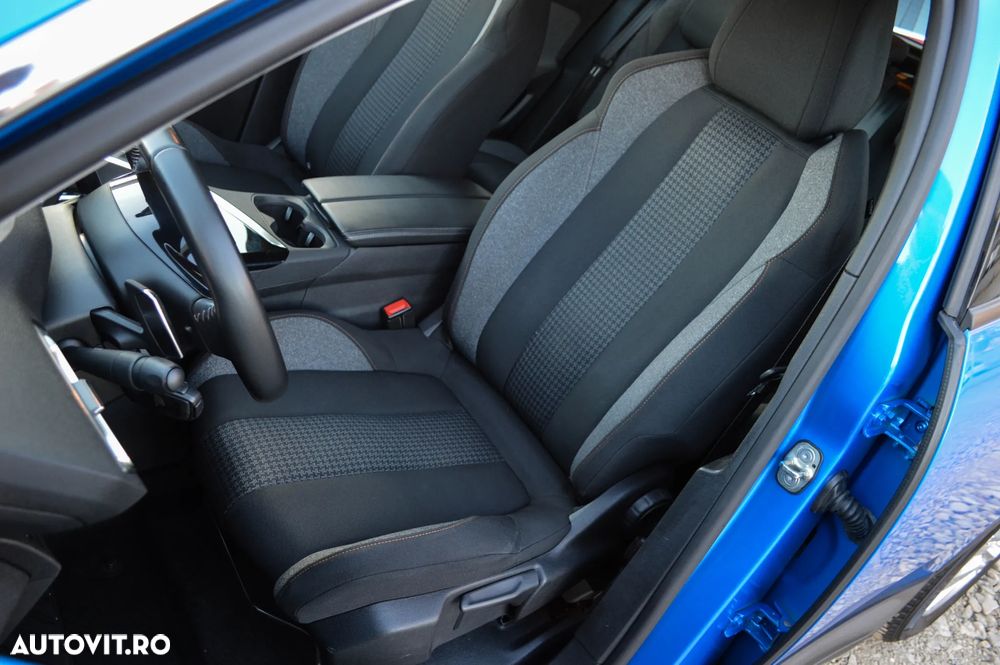 Peugeot 3008 1.5 BlueHDI 130 EAT8 Active Pack - 31