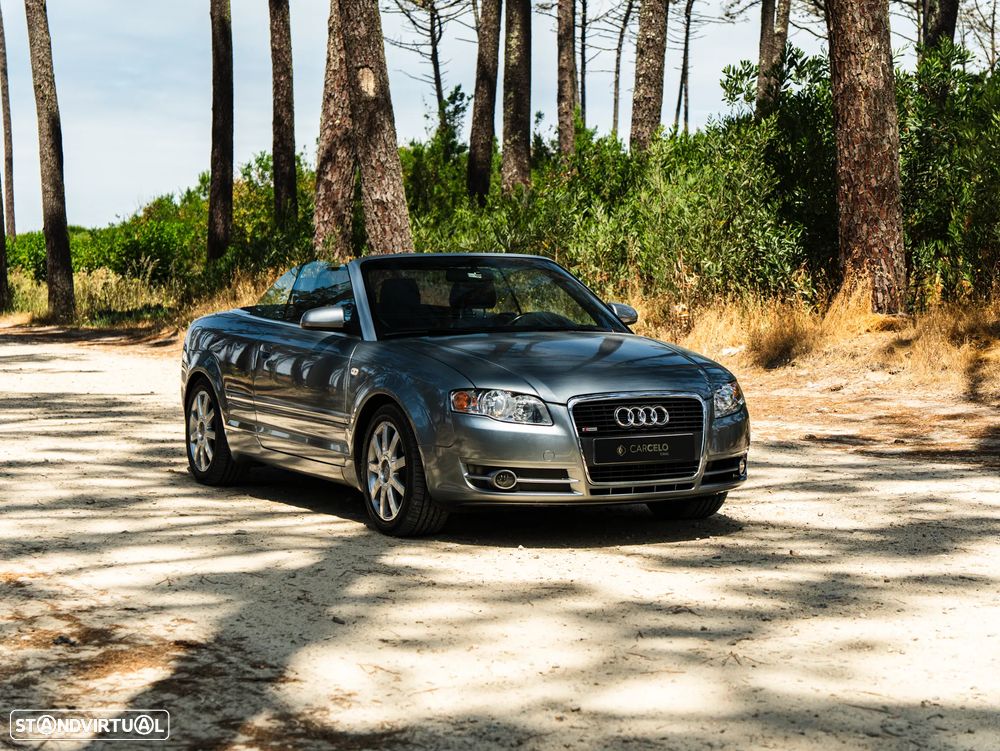 Audi A4 Cabrio 2.0 TDI S-line - 2