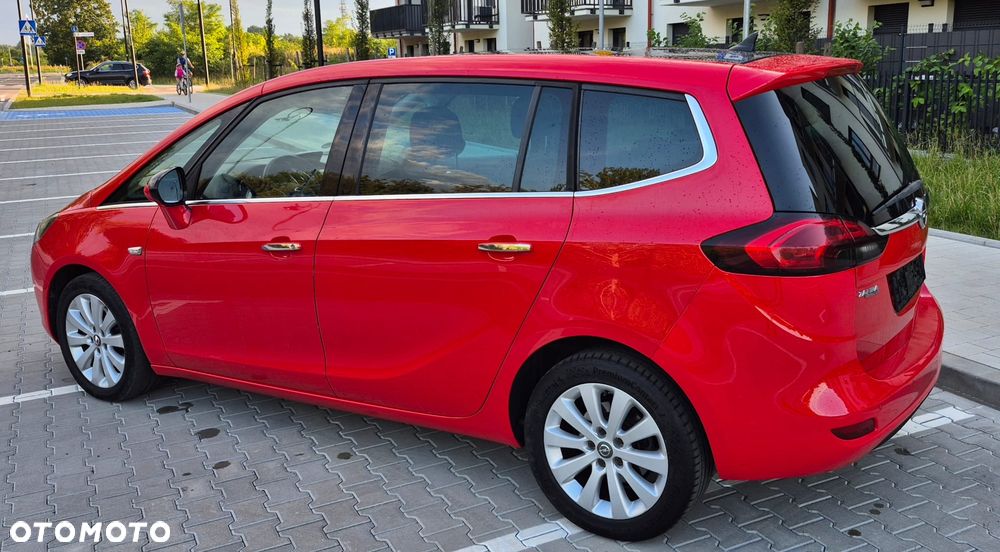 Opel Zafira 2013 photo 2