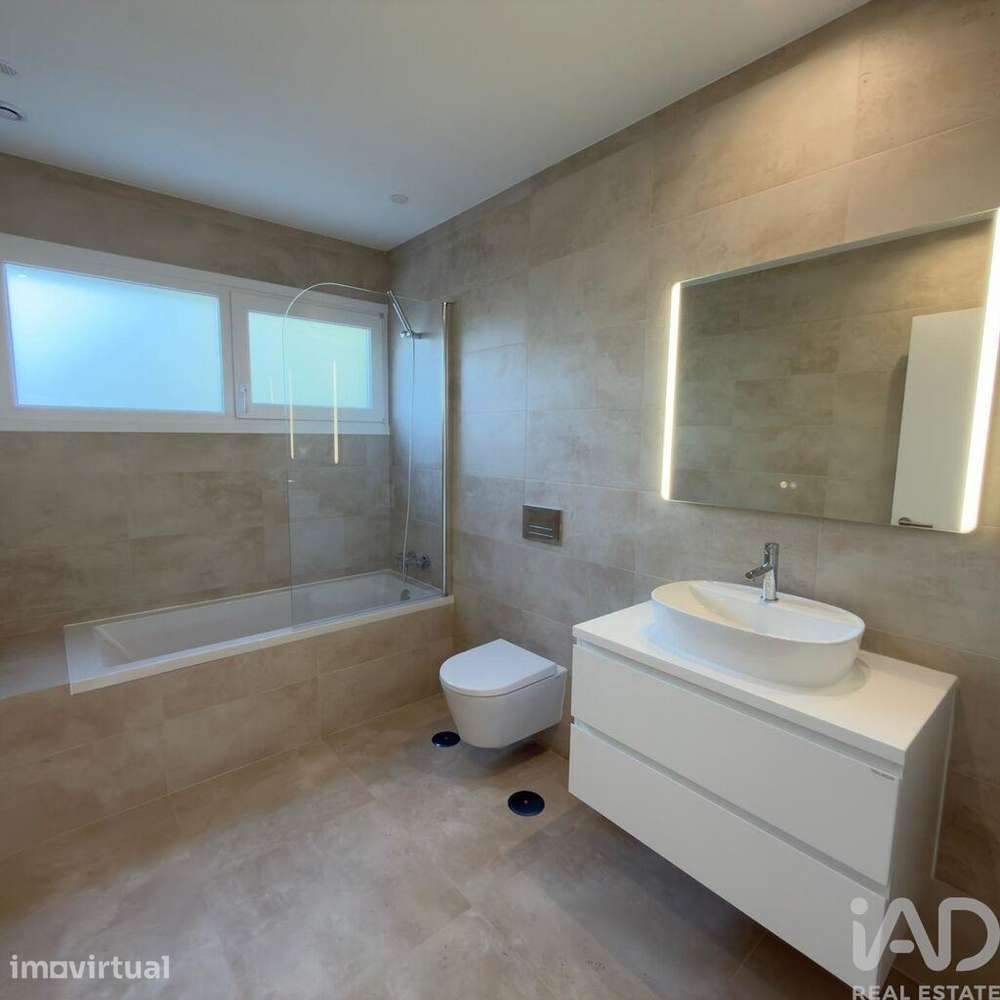 Casa / Villa T3 em Rio de Mouro de 265,00 m2 - Grande imagem: 3/30
