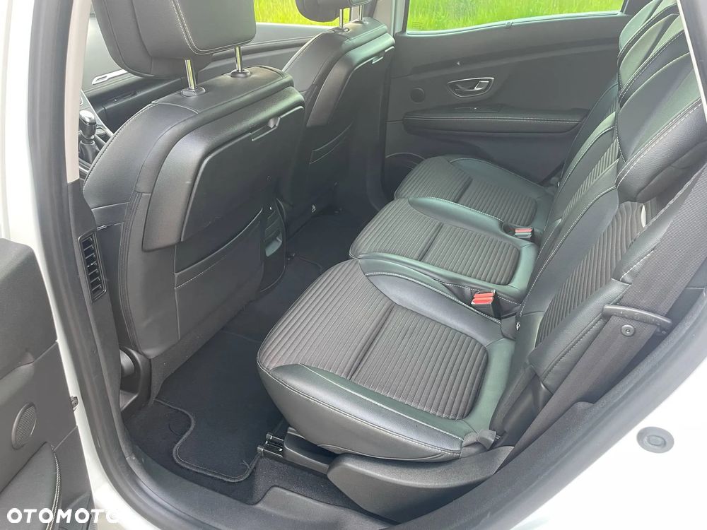 Renault Scenic 1.2 TCe Energy Bose - 17