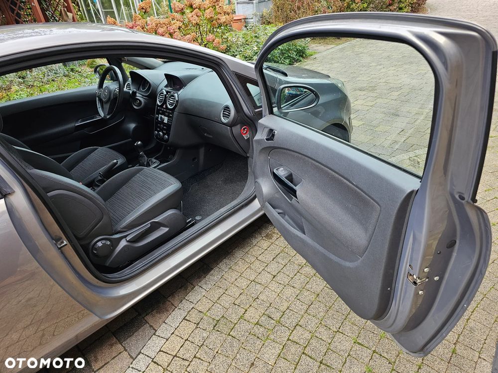 Opel Corsa - 24