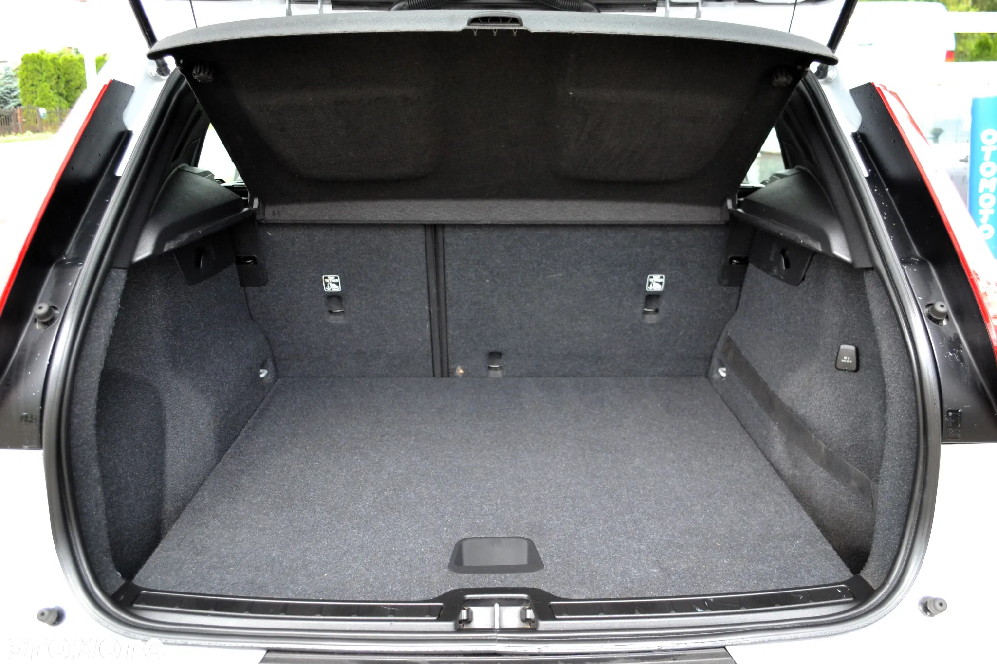 Volvo XC 40 D3 AWD Momentum - 12