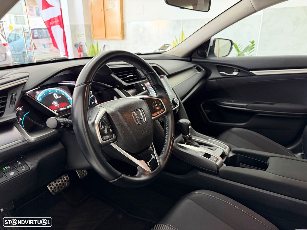 Honda Civic 1.5 i-VTEC Elegance Navi CVT - 37