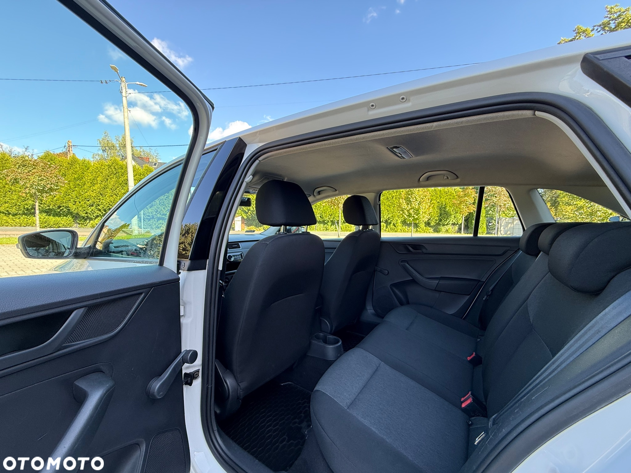 Skoda RAPID 1.6 TDI DPF Ambition - 19