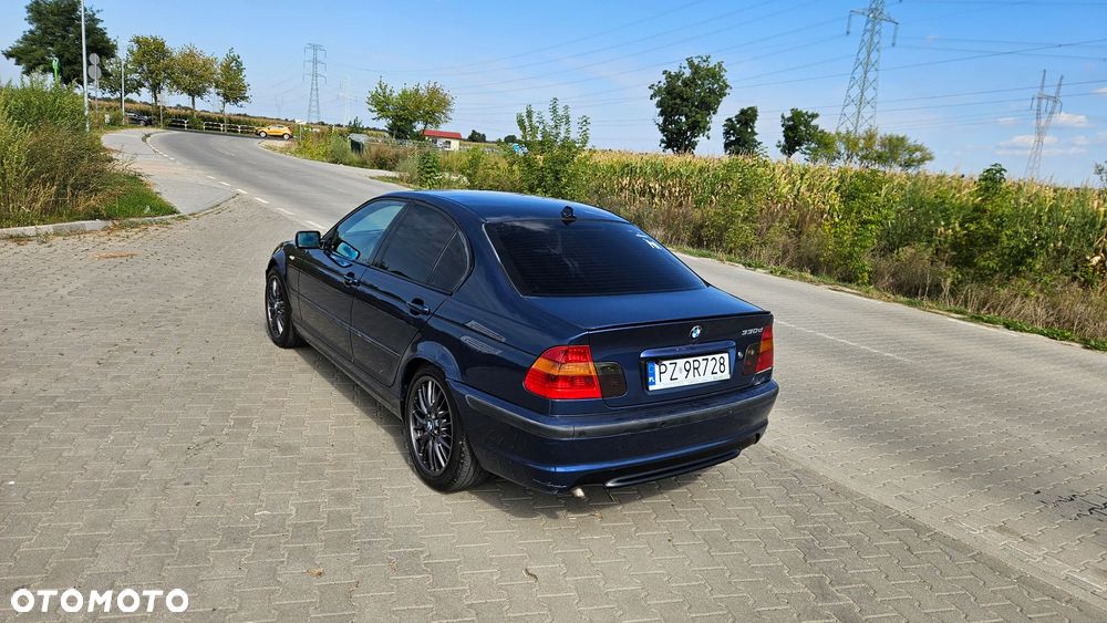 BMW Seria 3 320d - 10