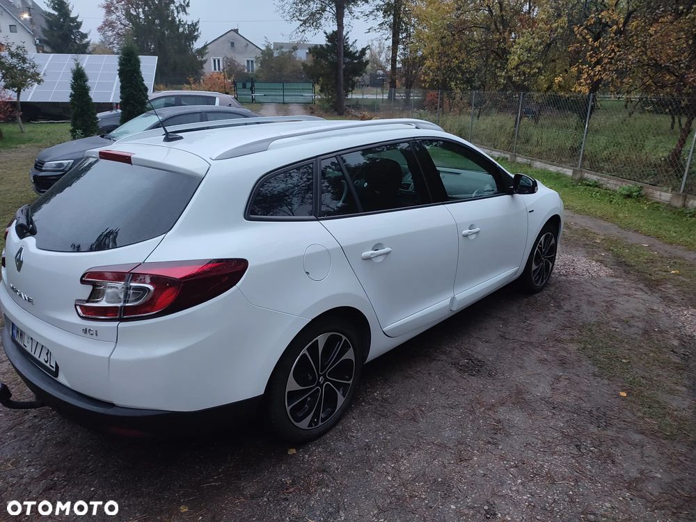 Renault Megane ver-1-6-dci-bose - 9