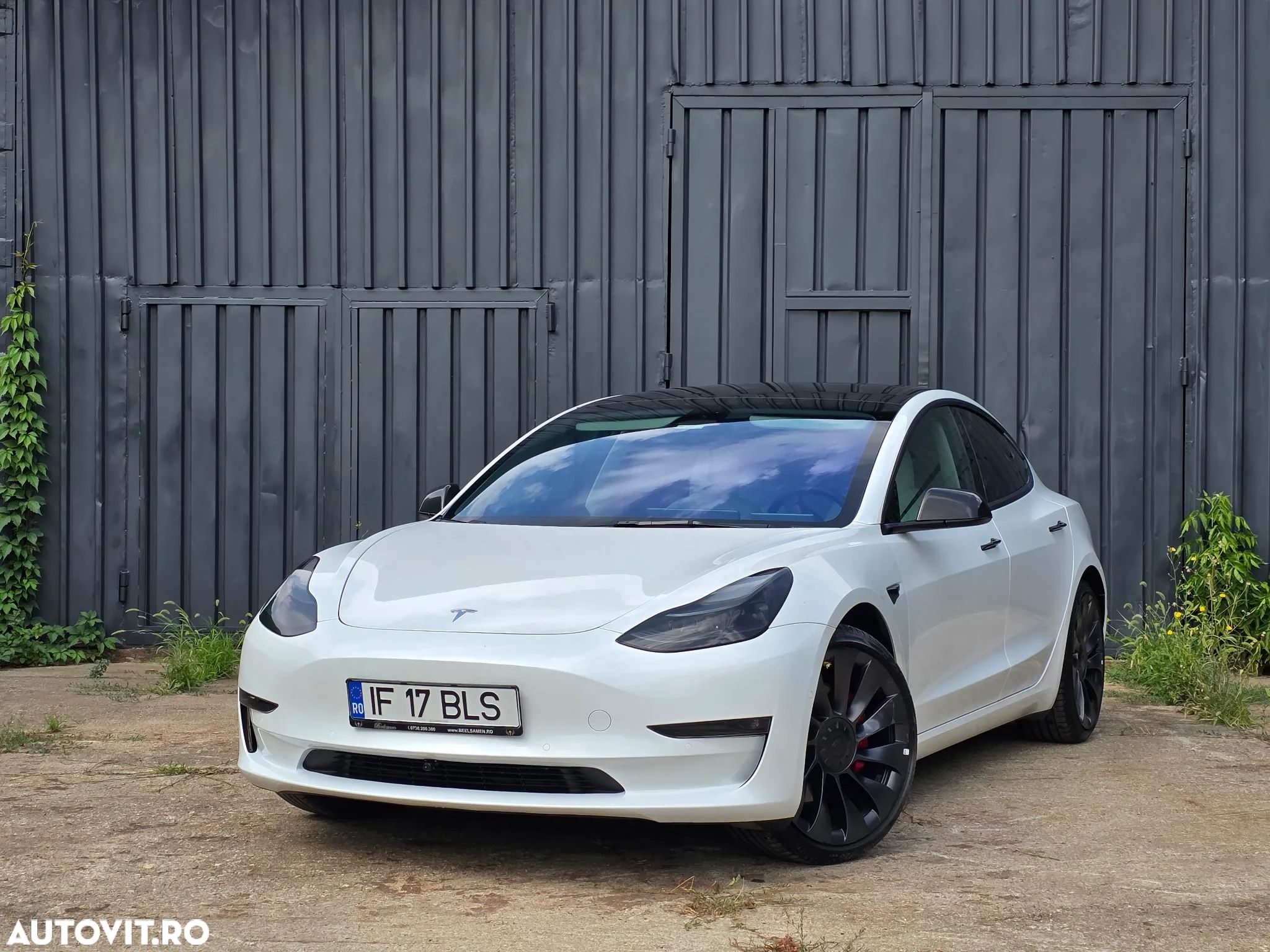 Tesla Model 3 Performance - 1