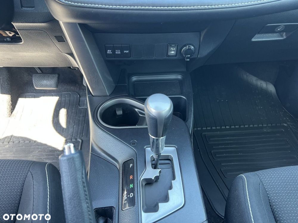 Toyota RAV4 Hybrid Premium 4x2 - 18
