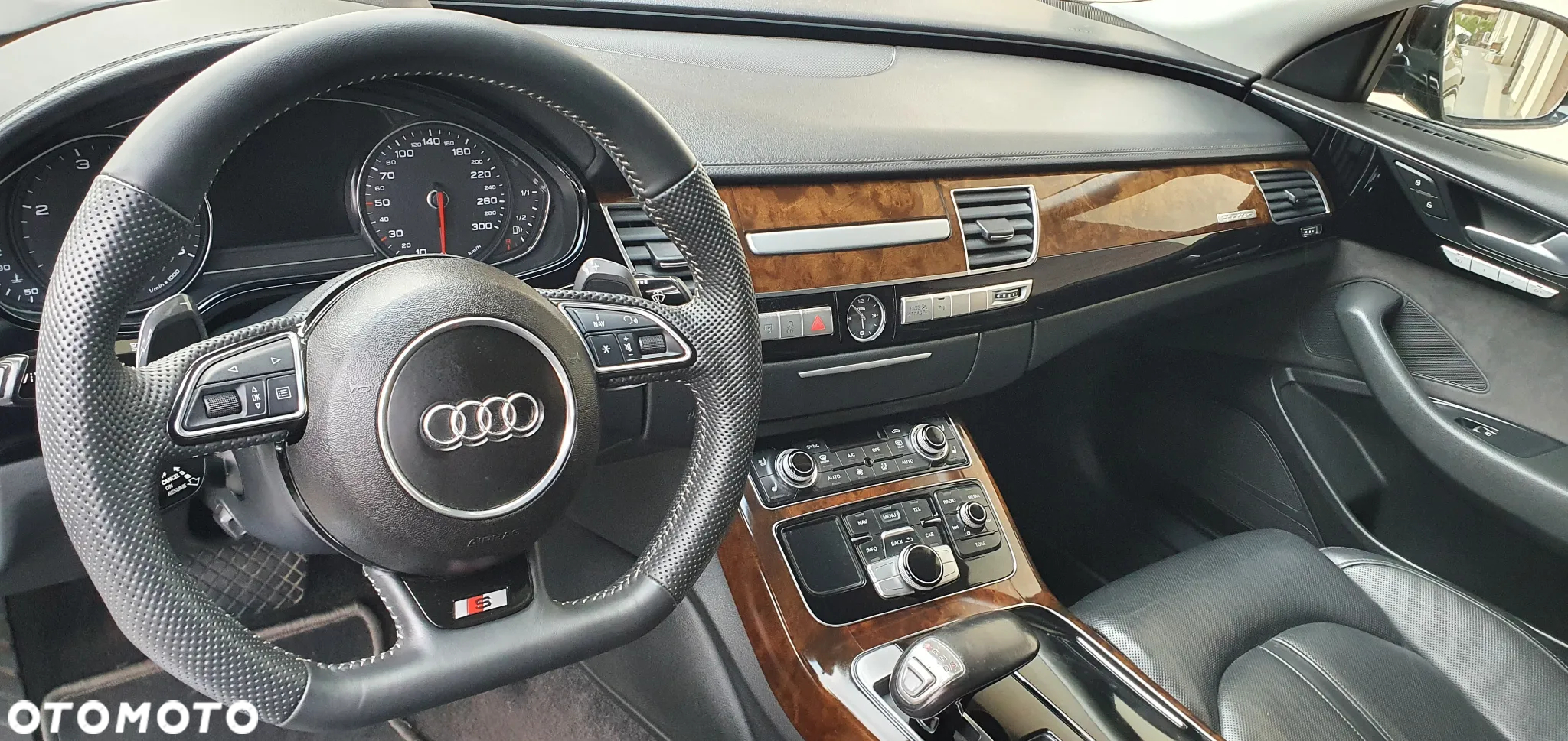 Audi A8 - 14