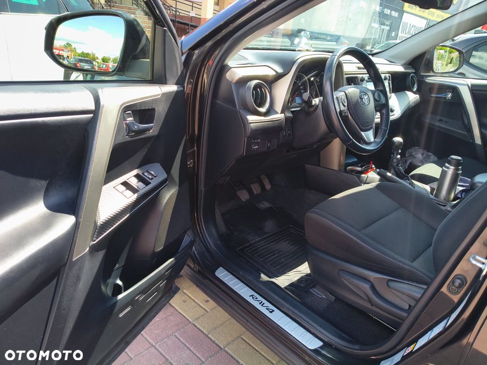 Toyota RAV4 2.0 D-4D Premium - 9