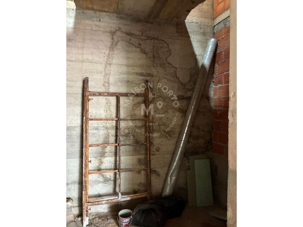 Armazém para Comercio ou Serviços próxima a Rotunda da Boavista, Porto - Grande imagem: 5/17