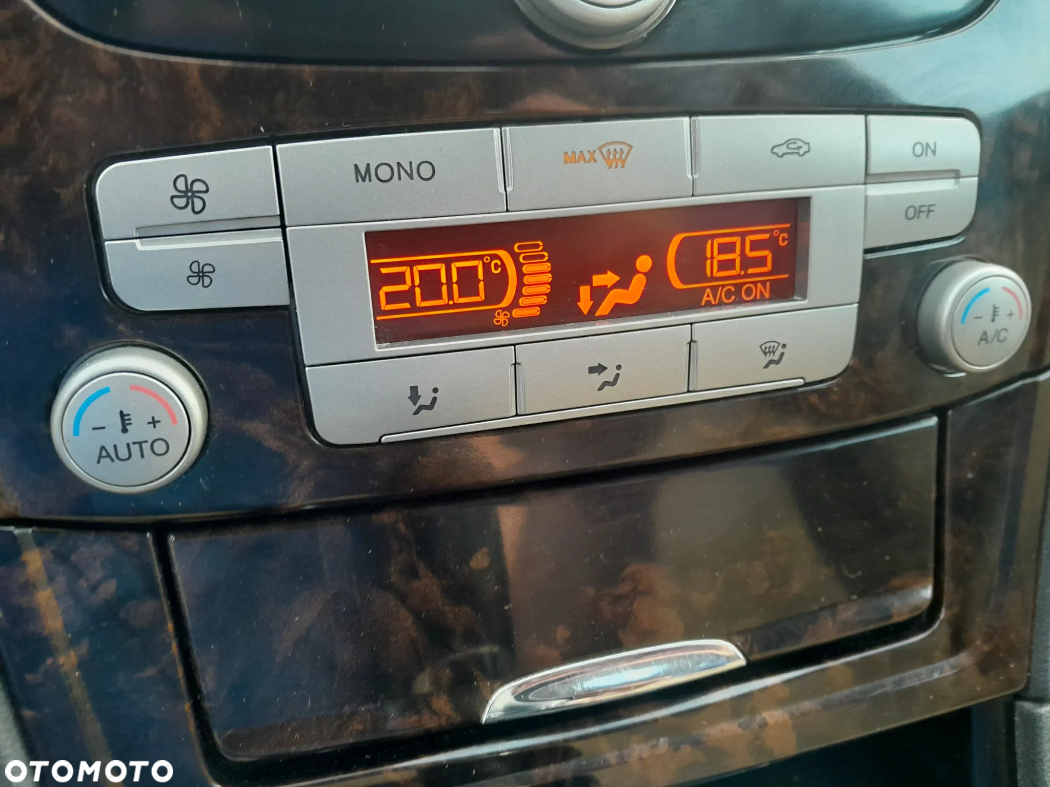 Ford Mondeo Turnier 2.0 Ghia X - 15
