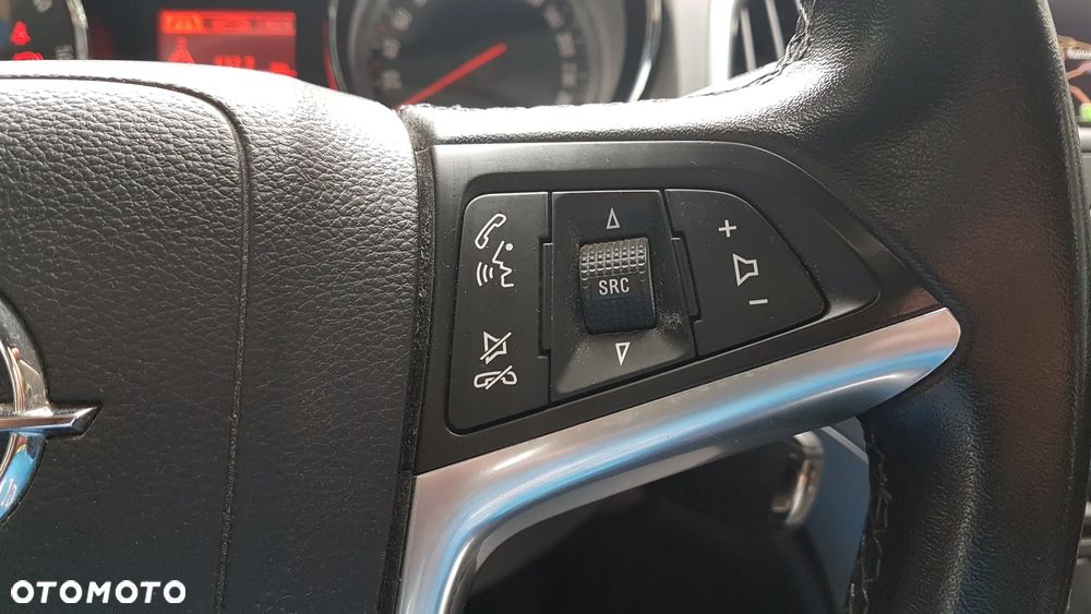 Opel Astra - 16
