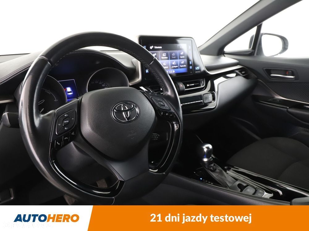 Toyota C-HR - 11