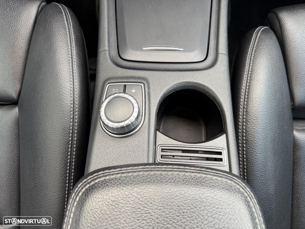 Mercedes-Benz GLA 180 d 7G-DCT Urban - 25