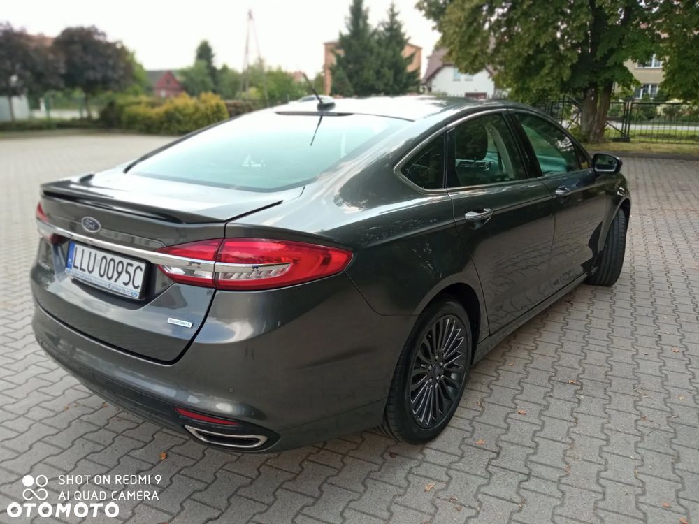 Ford Fusion 2.0 EcoBoost Titanium - 23