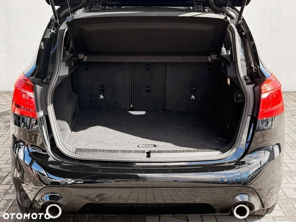 BMW Seria 2 218d - 7