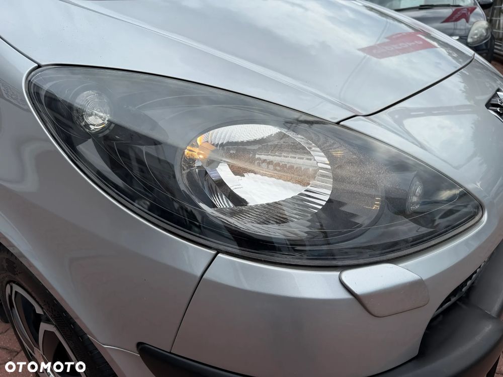 Peugeot 1007 - 12