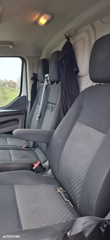 Ford Transit Custom - 11