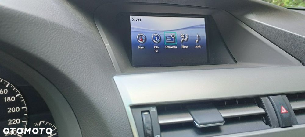 Lexus RX - 11
