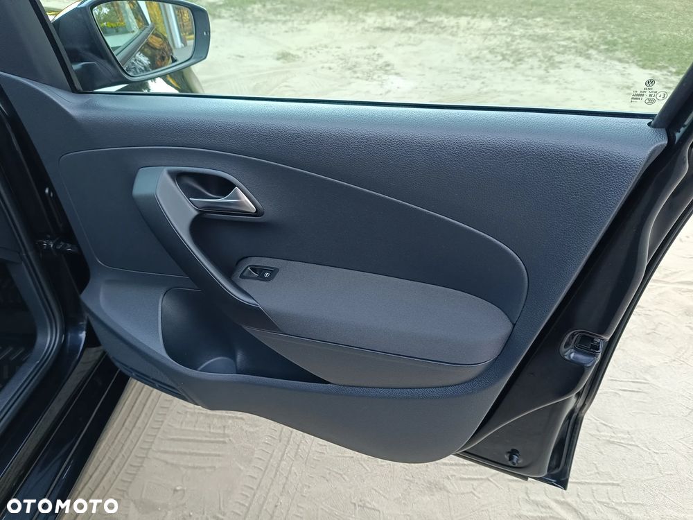 Volkswagen Polo 1.2 Trendline - 24