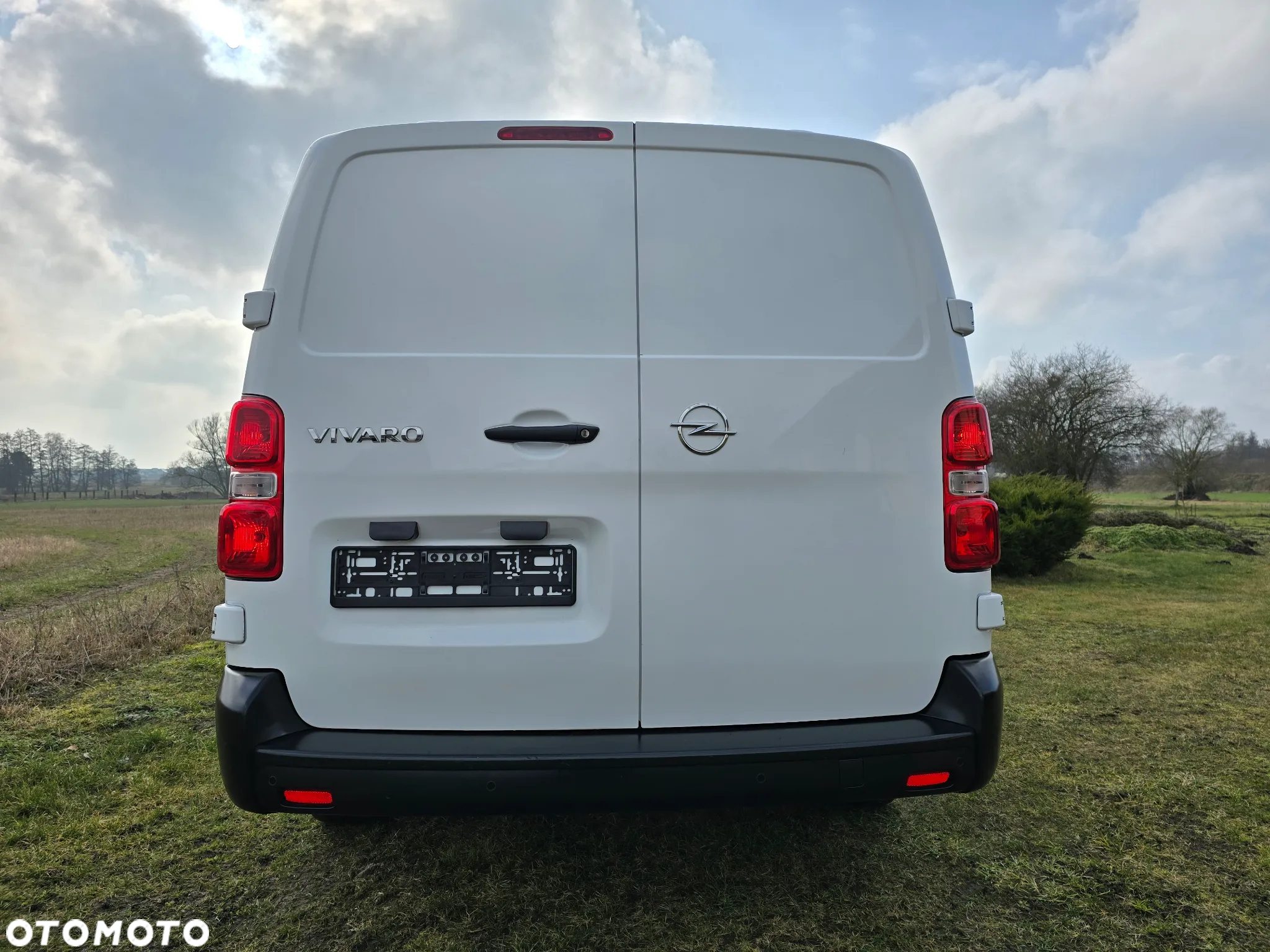Opel Vivaro - 8