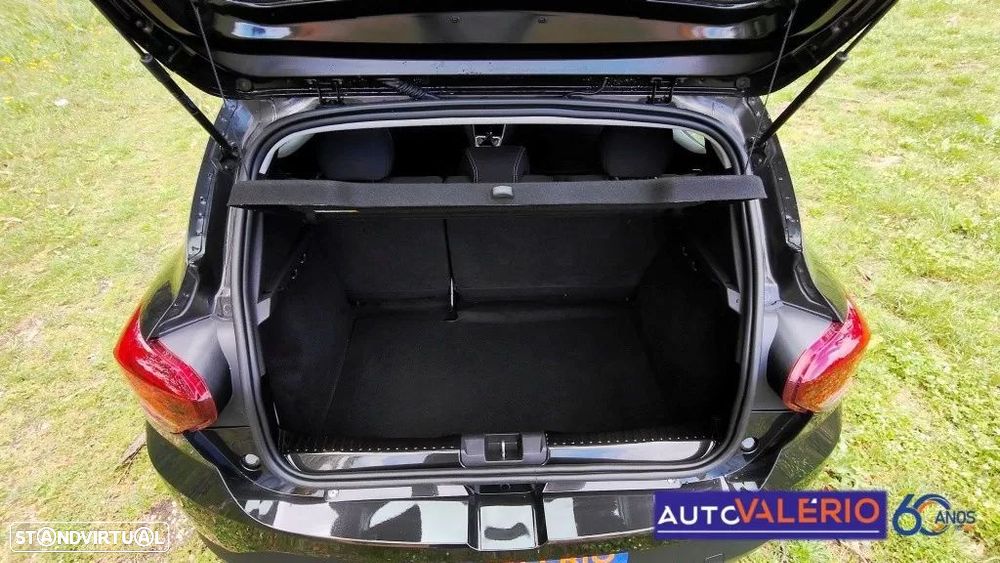 Dacia Sandero 1.0 SCe Essential - 29