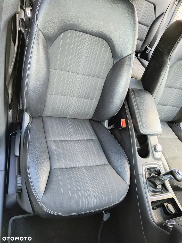 Mercedes-Benz Klasa B - 34