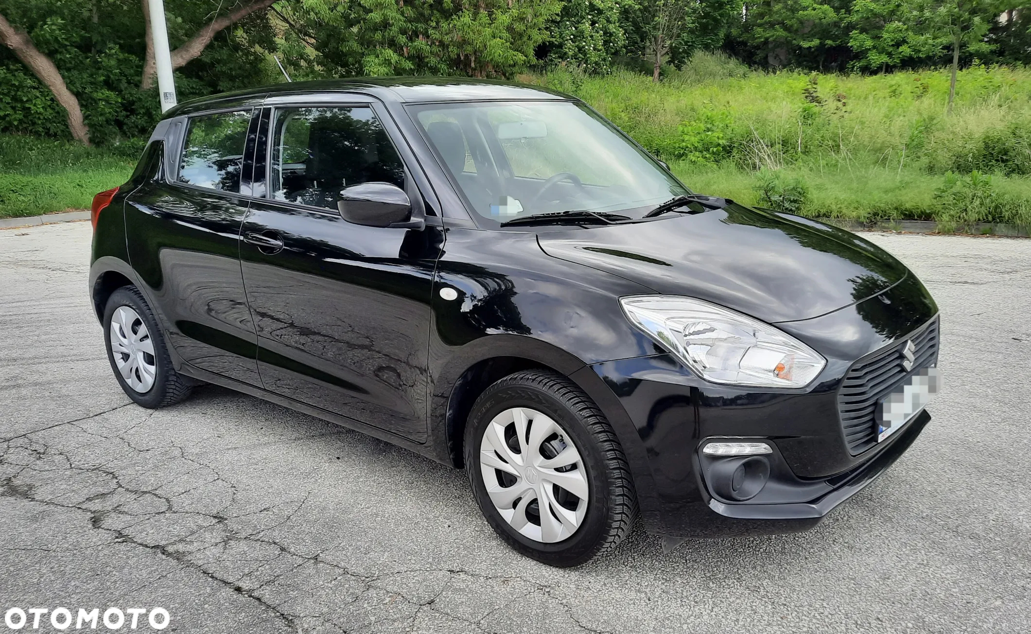 Suzuki Swift 1.2 Premium Plus - 18
