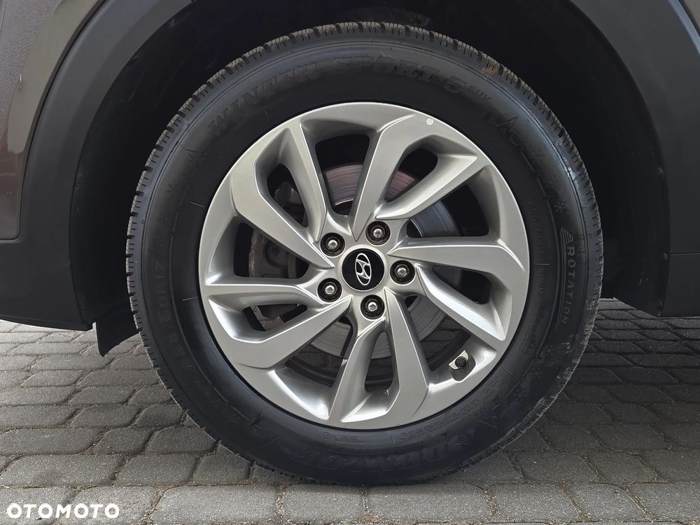 Hyundai Tucson 2.0 CRDI BlueDrive Style 2WD - 31