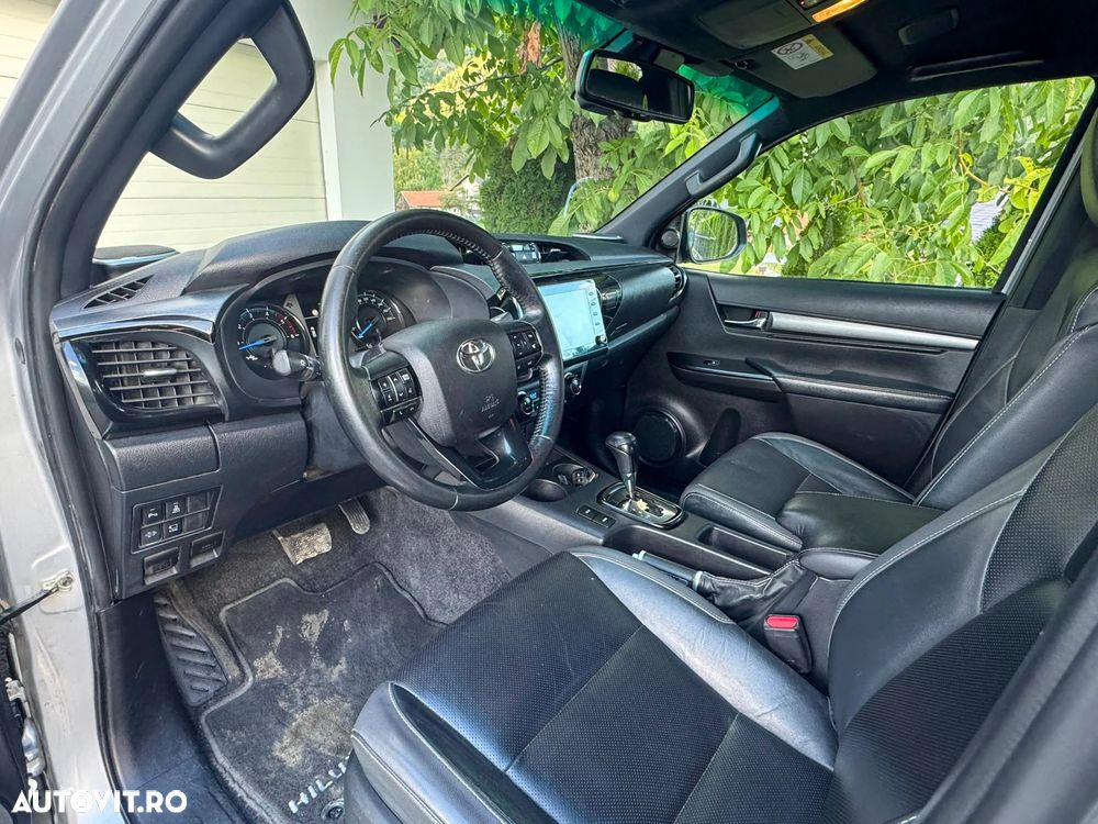 Toyota Hilux 2.8D 204CP 4x4 Double Cab AT Invincible - 5