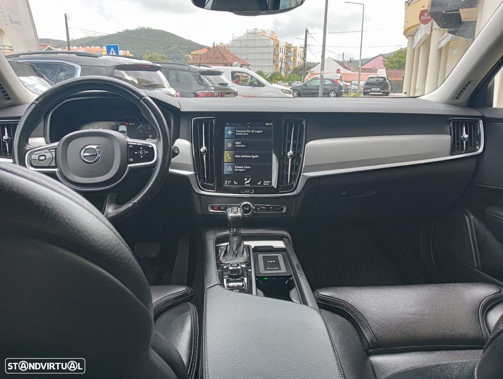 Volvo V90 D5 AWD Geartronic Momentum Pro - 23