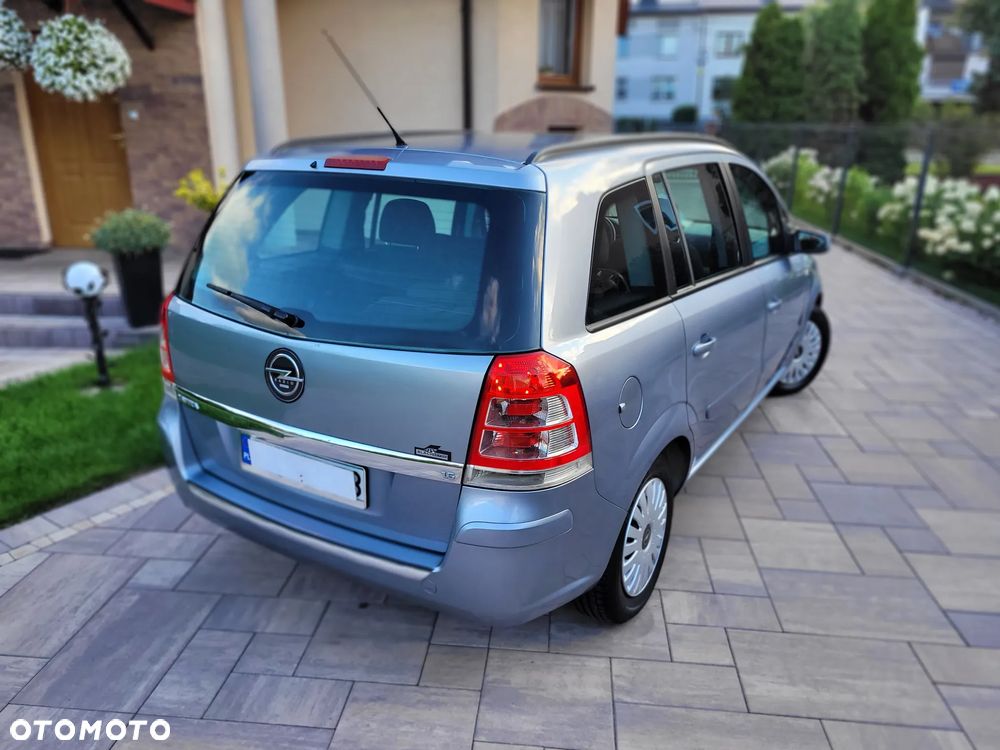 Opel Zafira - 3