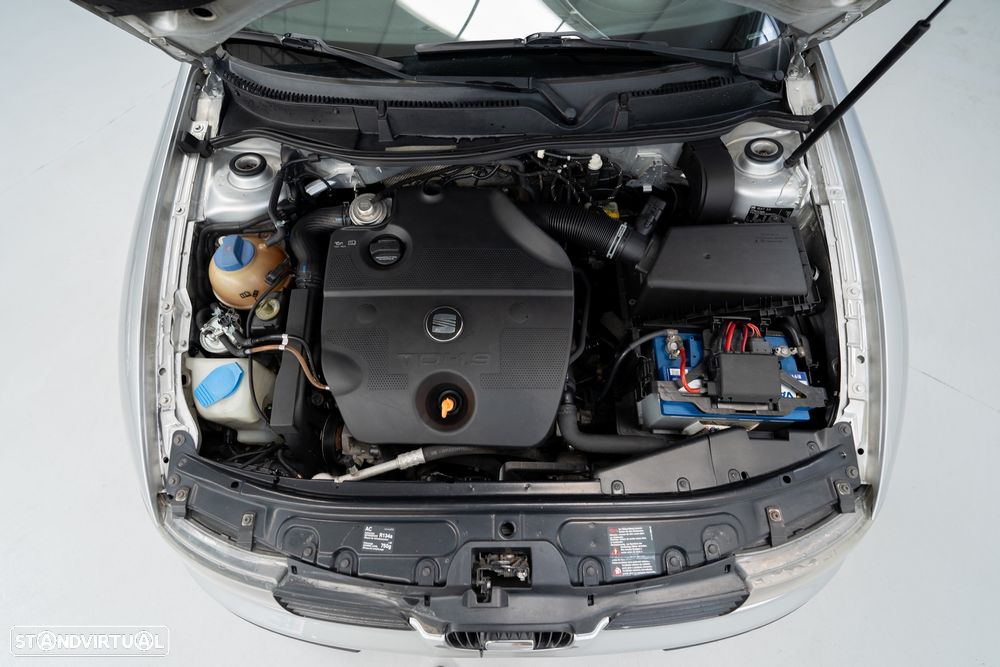 SEAT Leon 1.9 TDI Confort AC+JE - 27