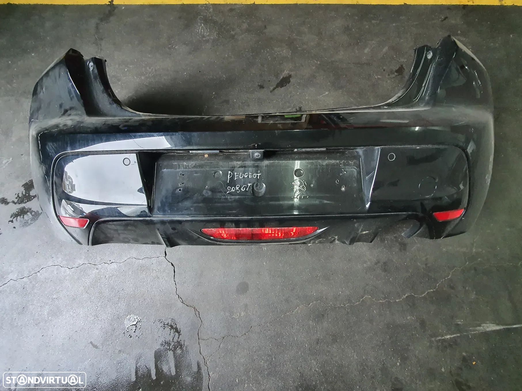PARA CHOQUES TRAS PEUGEOT 208 II - 1