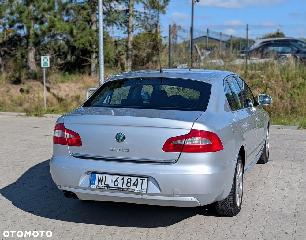 Skoda Superb 1.8 TSI DSG Ambition - 9