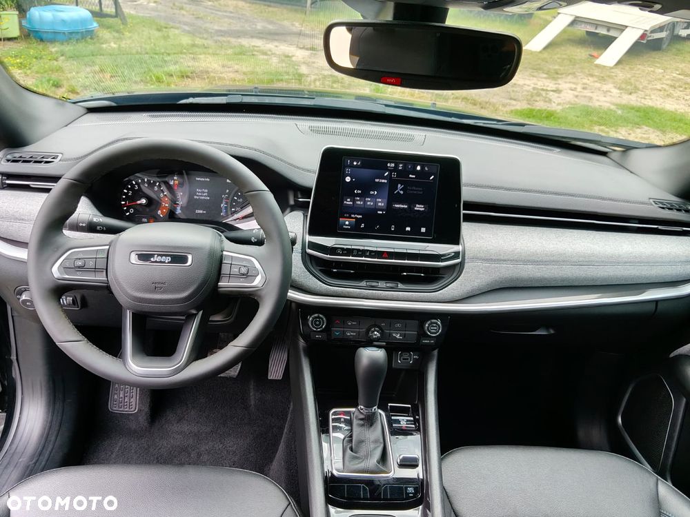 Jeep Compass - 13