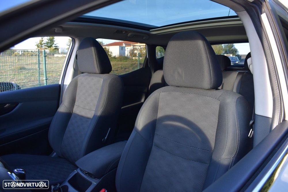 Nissan Qashqai 1.5 dCi N-Connecta J18+Led - 50