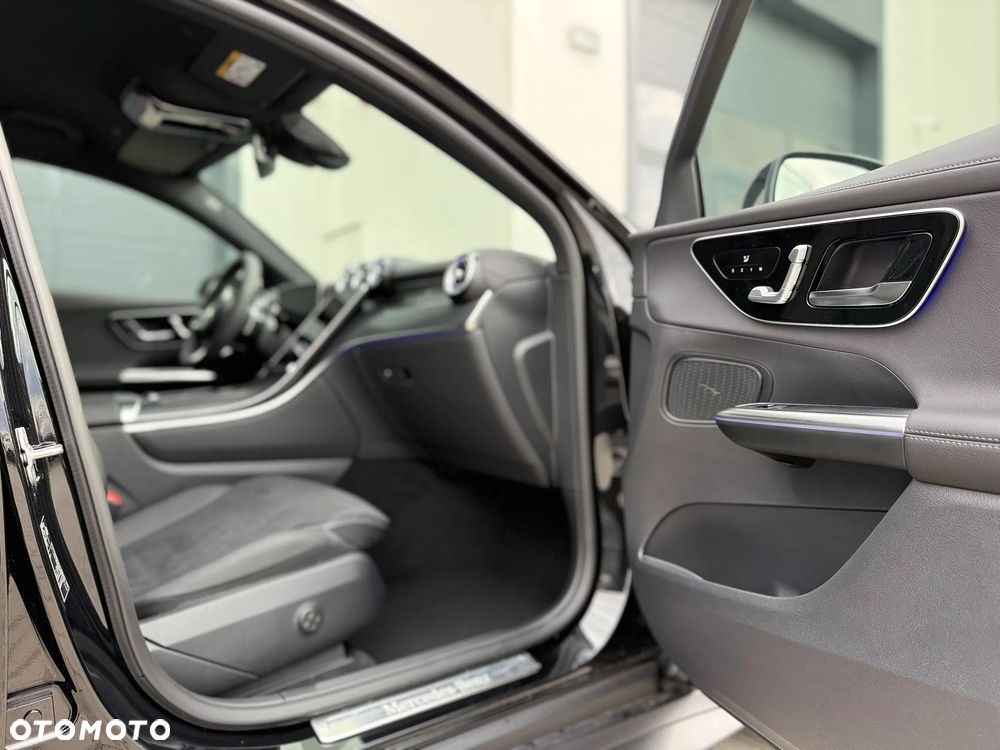 Mercedes-Benz GLC - 25