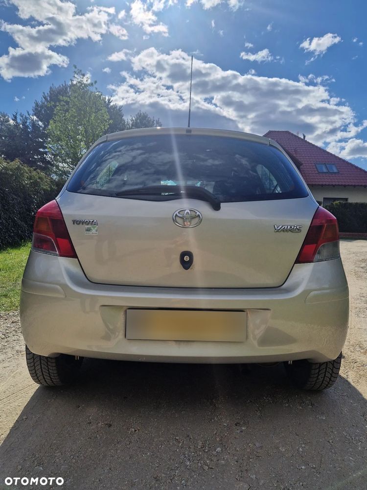Toyota Yaris 1.33 2010 - 3