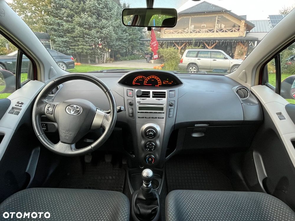 Toyota Yaris 1.33 2010 - 7