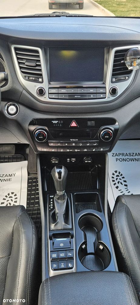 Hyundai Tucson 2.0 CRDI 4WD Automatik Premium - 12