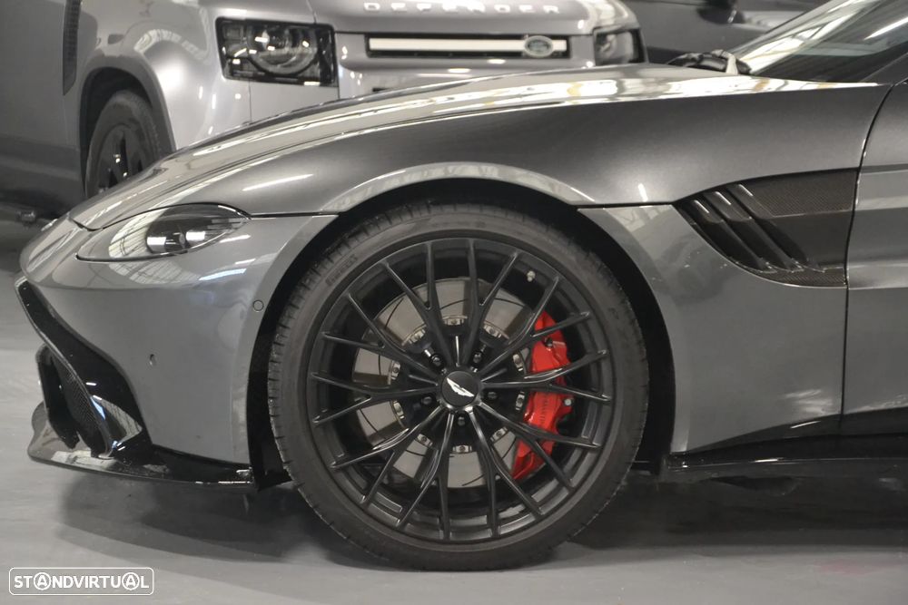 Aston Martin Vantage Coupe V8 - 18